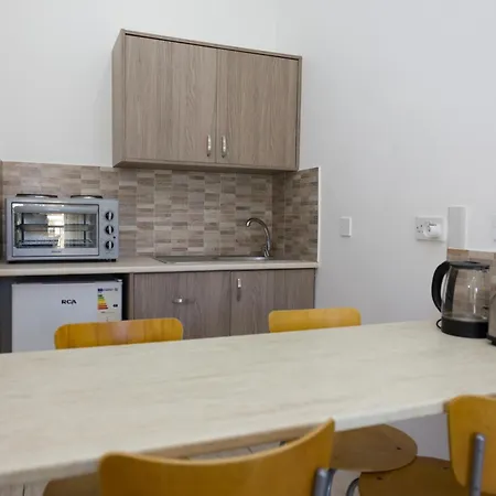 Alecos Aparthotel 3*